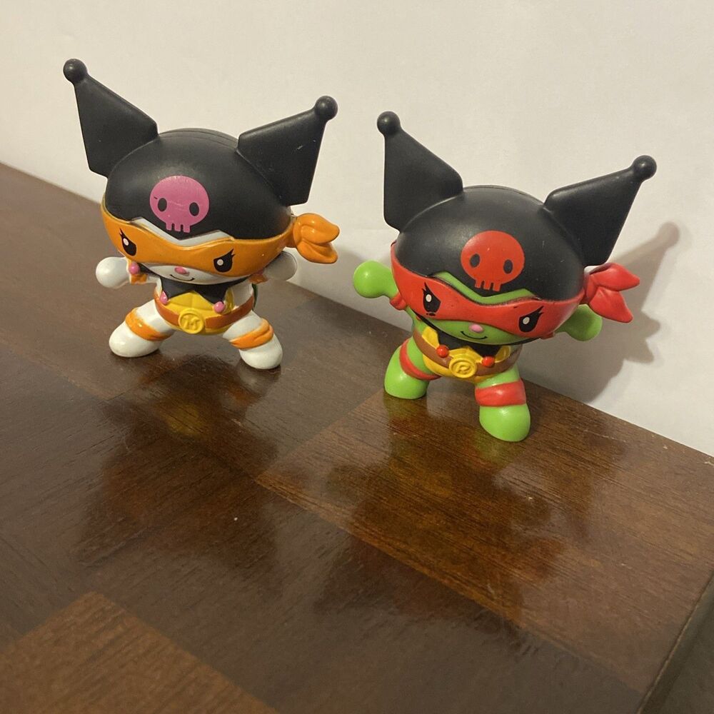 McDonalds Hello Kitty X Ninja Turtles Michelangelo Leonardo Figures